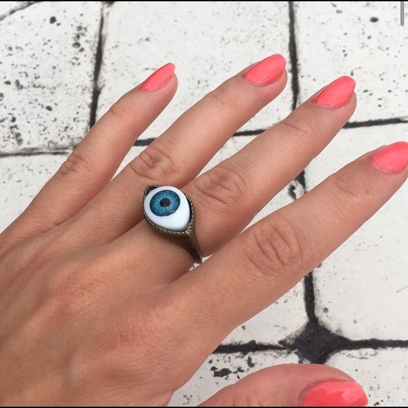 Eye Ring - Picture 10 of 12